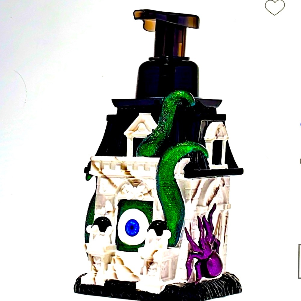 🎃BBW HAUNTED HOUSE🎃 FOAMING HAND SOAP DISPENSER, REFILLABLE, PUSH PUMP NWT